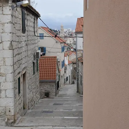 Apartament Diocles Place *