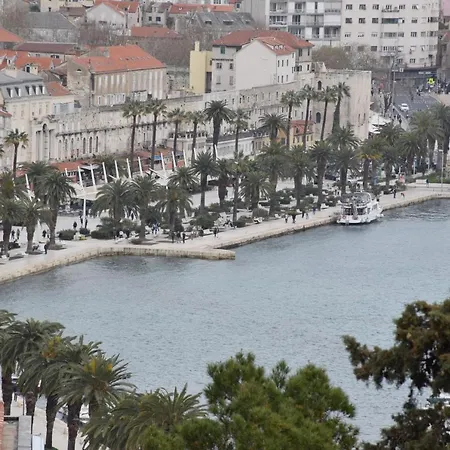 Diocles Place Apartamento