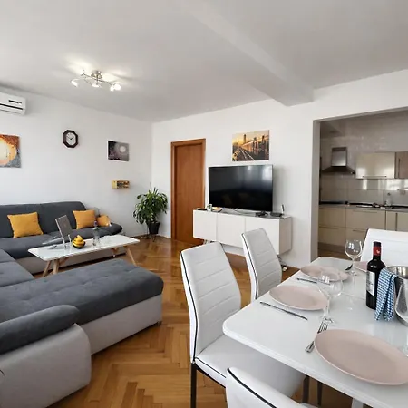 Diocles Place Apartment Split